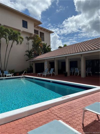 624 SW Saint Lucie Crescent, Unit 304, Stuart, FL 34994 Photo