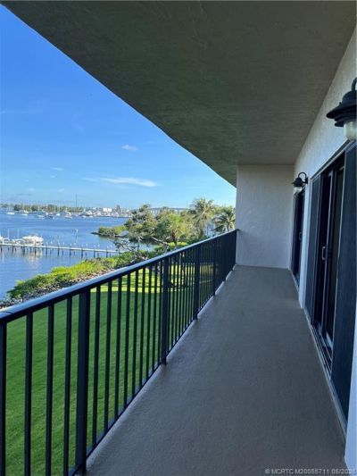 624 SW Saint Lucie Crescent, Unit 304, Stuart, FL 34994 Photo
