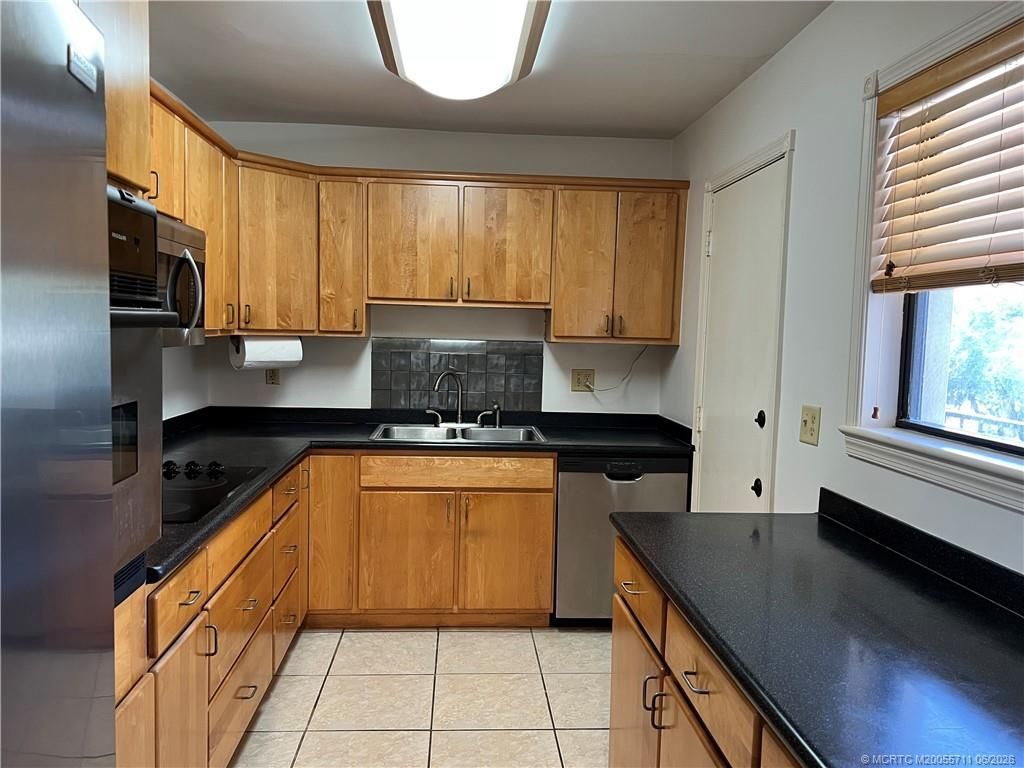 624 SW Saint Lucie Crescent, Unit 304, Stuart, FL 34994 Photo