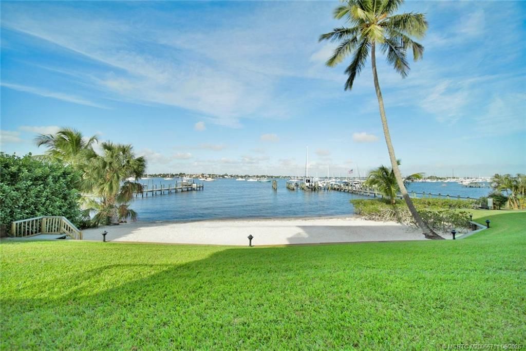 624 SW Saint Lucie Crescent, Unit 304, Stuart, FL 34994 Photo