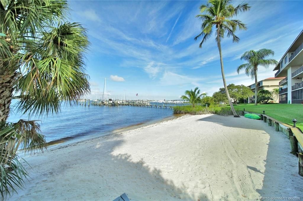 624 SW Saint Lucie Crescent, Unit 304, Stuart, FL 34994 Photo