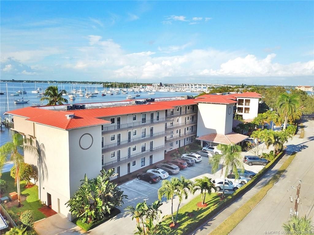 624 SW Saint Lucie Crescent, Unit 304, Stuart, FL 34994 Photo