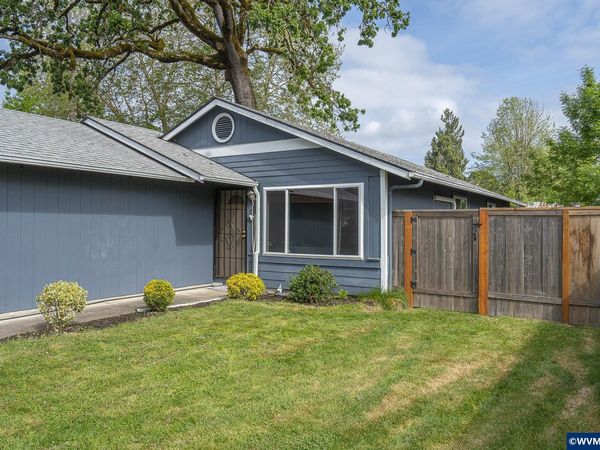 209 E North St, Newberg, OR 97132