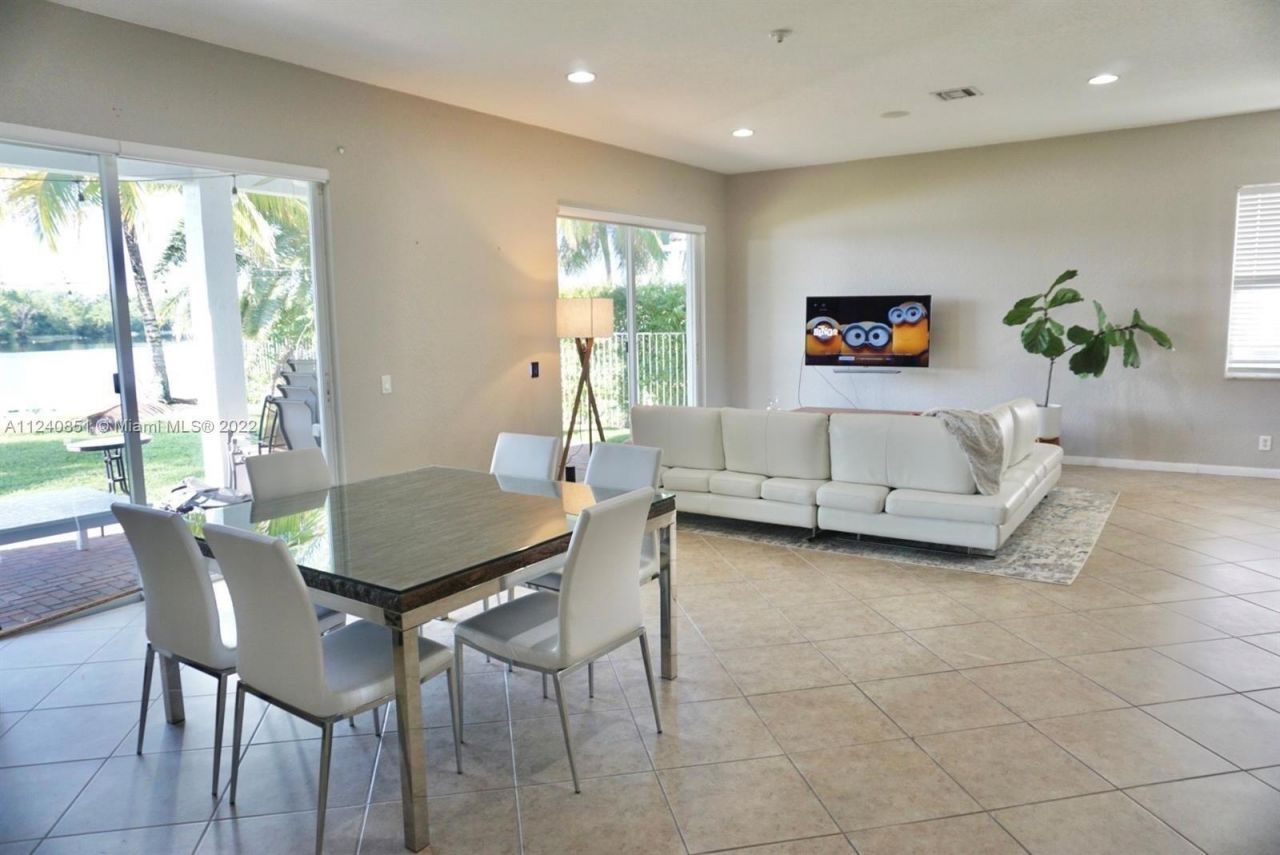 878 Lavender Circle, Unit 878, Weston, FL 33327 Photo