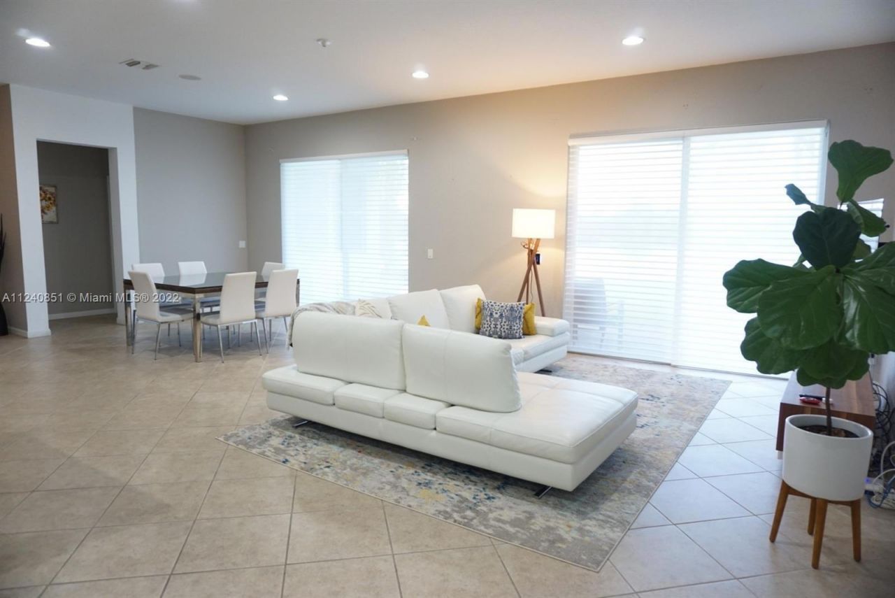 878 Lavender Circle, Unit 878, Weston, FL 33327 Photo