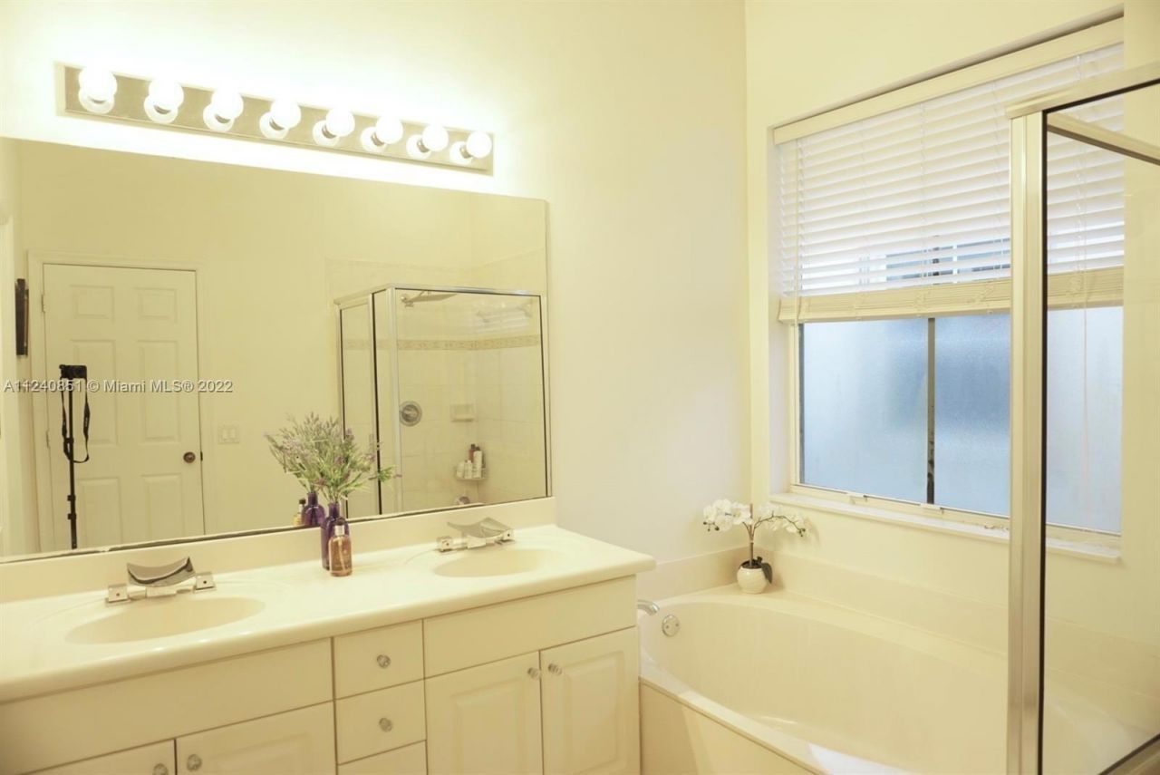 878 Lavender Circle, Unit 878, Weston, FL 33327 Photo