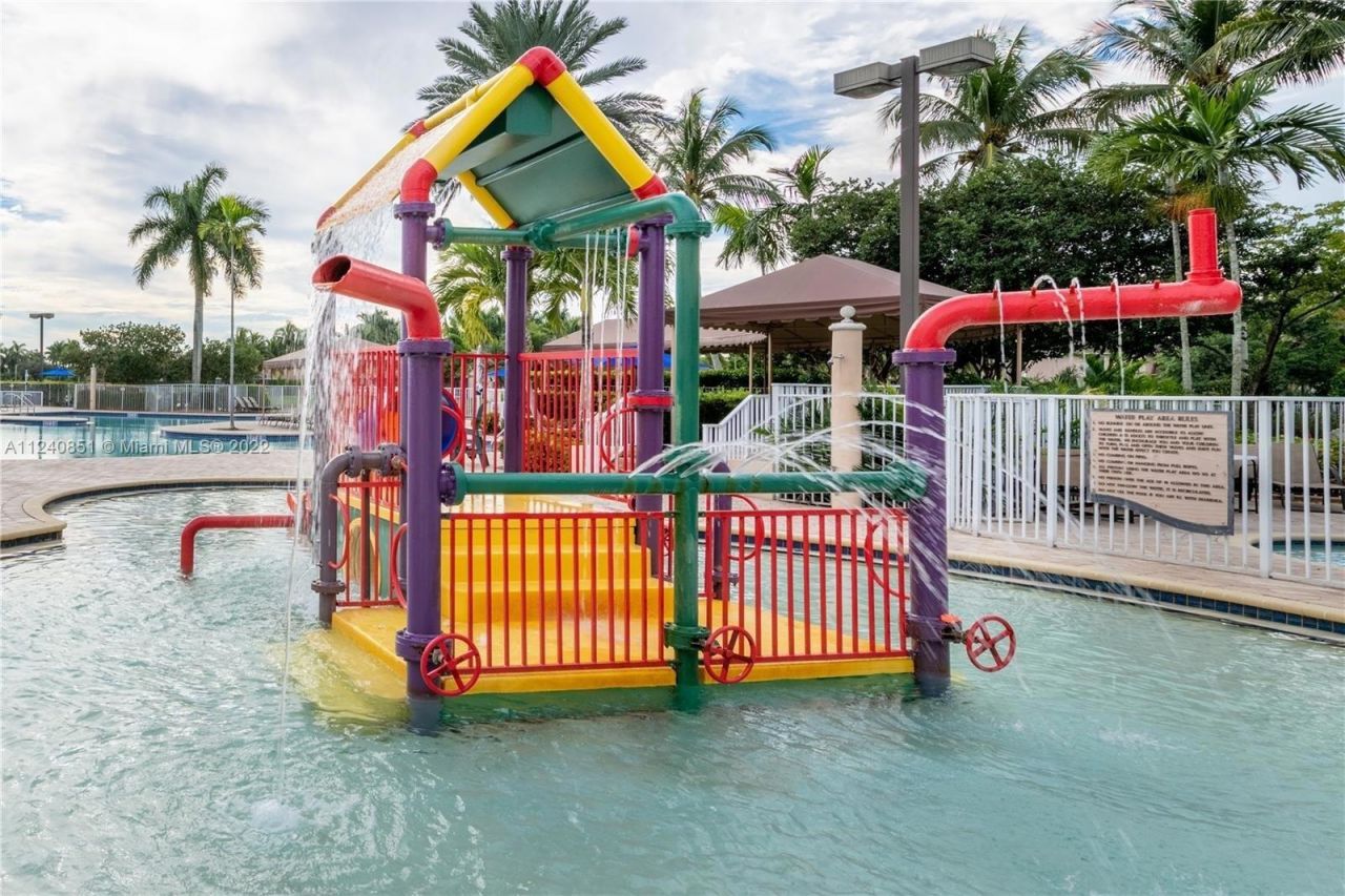 878 Lavender Circle, Unit 878, Weston, FL 33327 Photo