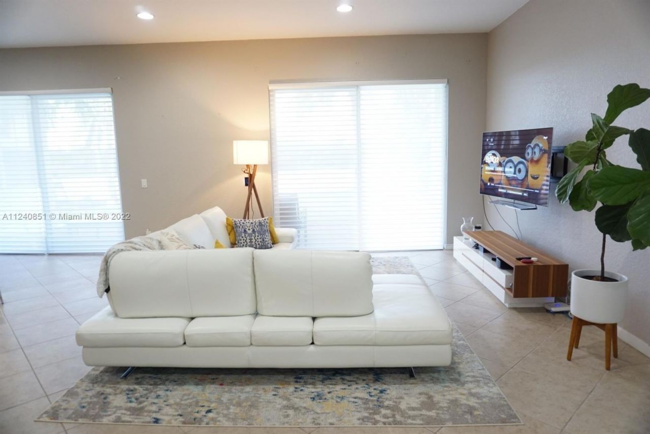 878 Lavender Circle, Unit 878, Weston, FL 33327 Photo