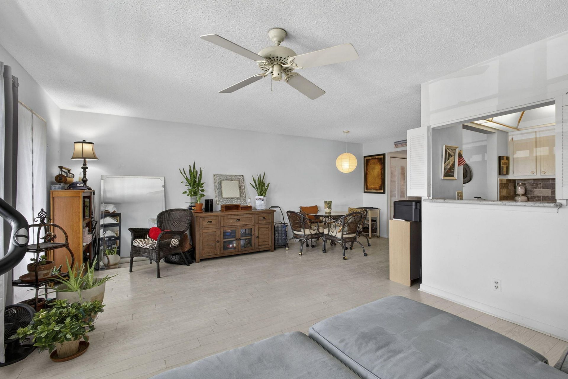 106 E Camden E, West Palm Beach, FL 33417 Photo