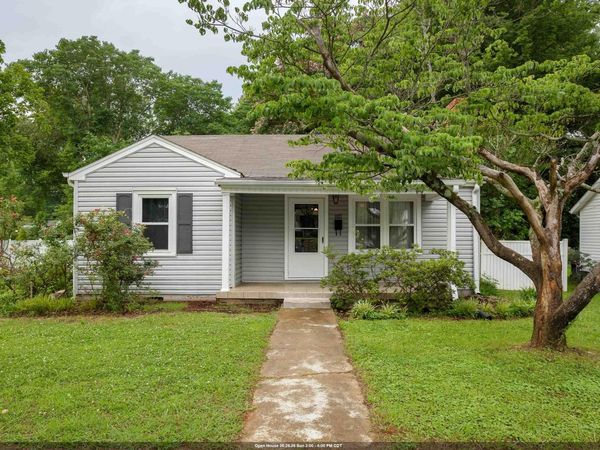 1011 1st St, Tuscumbia, AL 35674