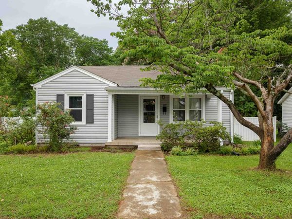 1011 1st St, Tuscumbia, AL 35674