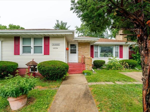 1409 1/2 Mulberry Street , Bloomington, IL 61701