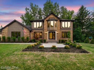 1683 Mark Hopkins Road , Bloomfield Hills, MI 48302