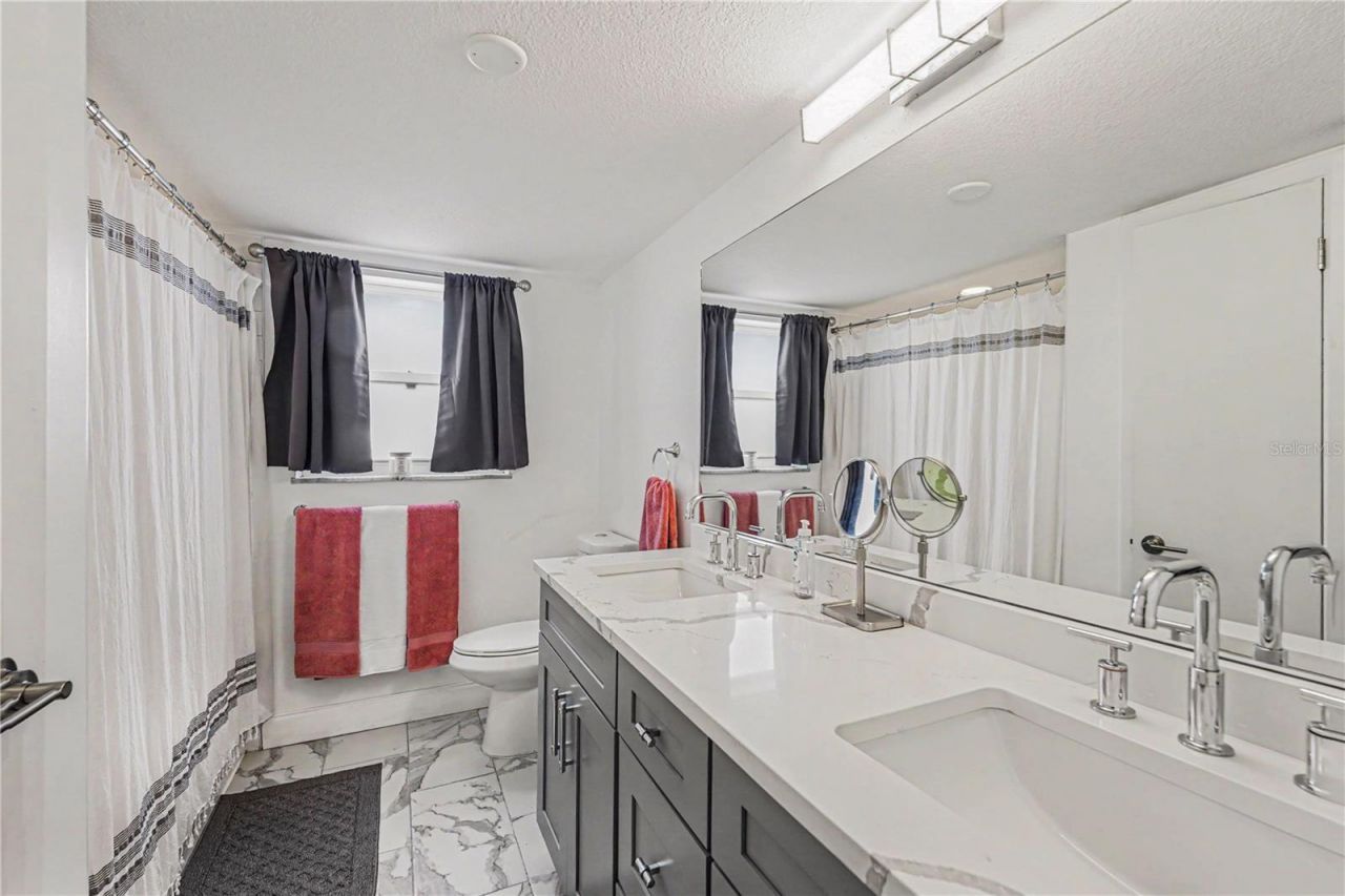 5200 Brittany Drive S, Unit 1301, Saint Petersburg, FL 33715 Photo