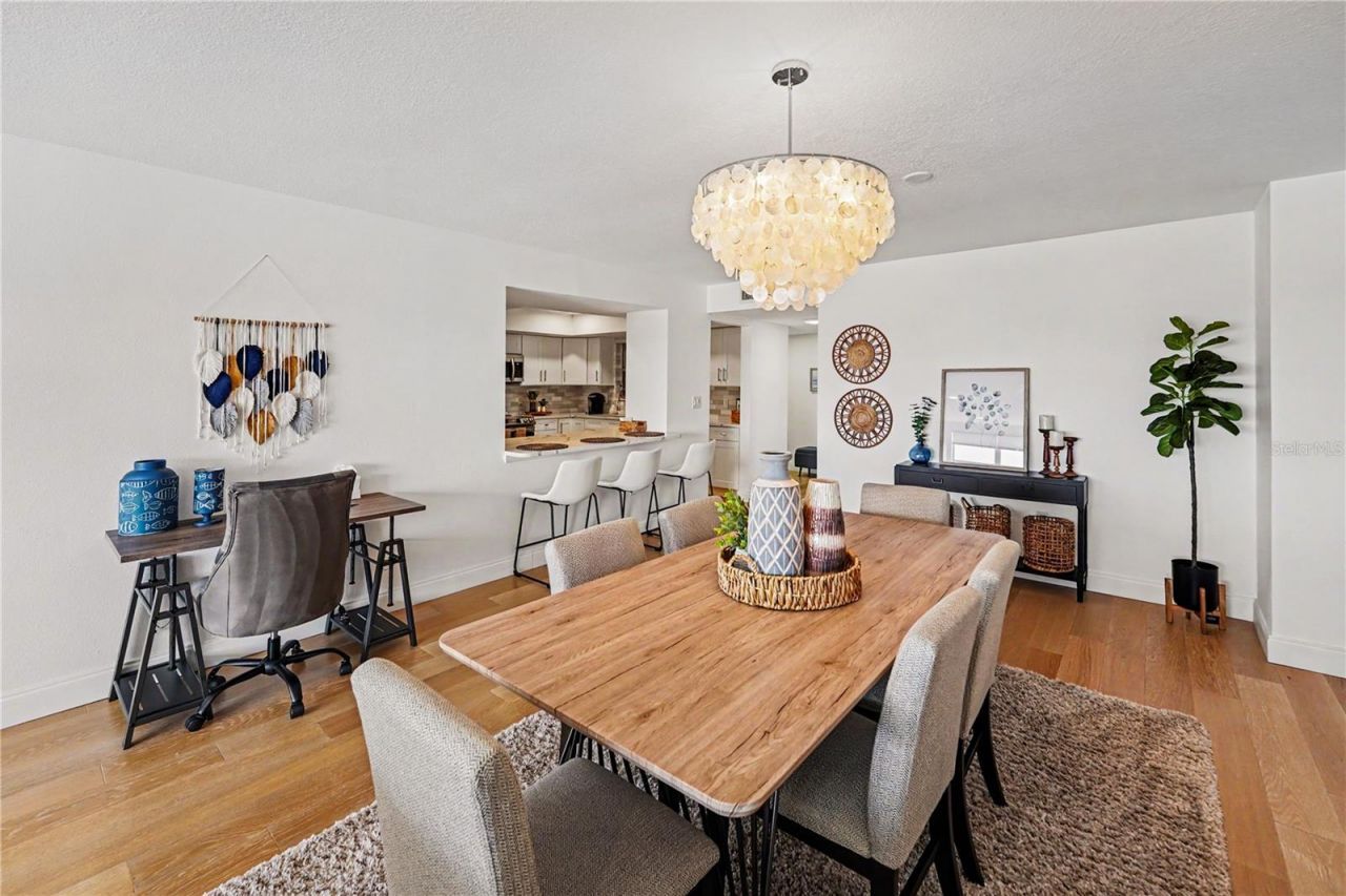 5200 Brittany Drive S, Unit 1301, Saint Petersburg, FL 33715 Photo