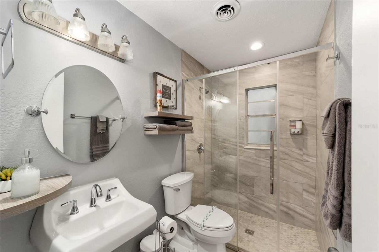 3823 SE 9th Place , Ocala, FL 34471 Photo