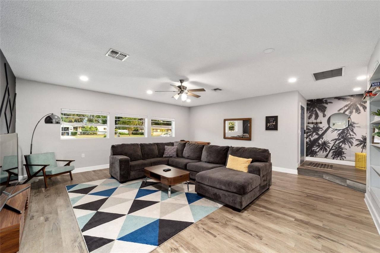 3823 SE 9th Place , Ocala, FL 34471 Photo