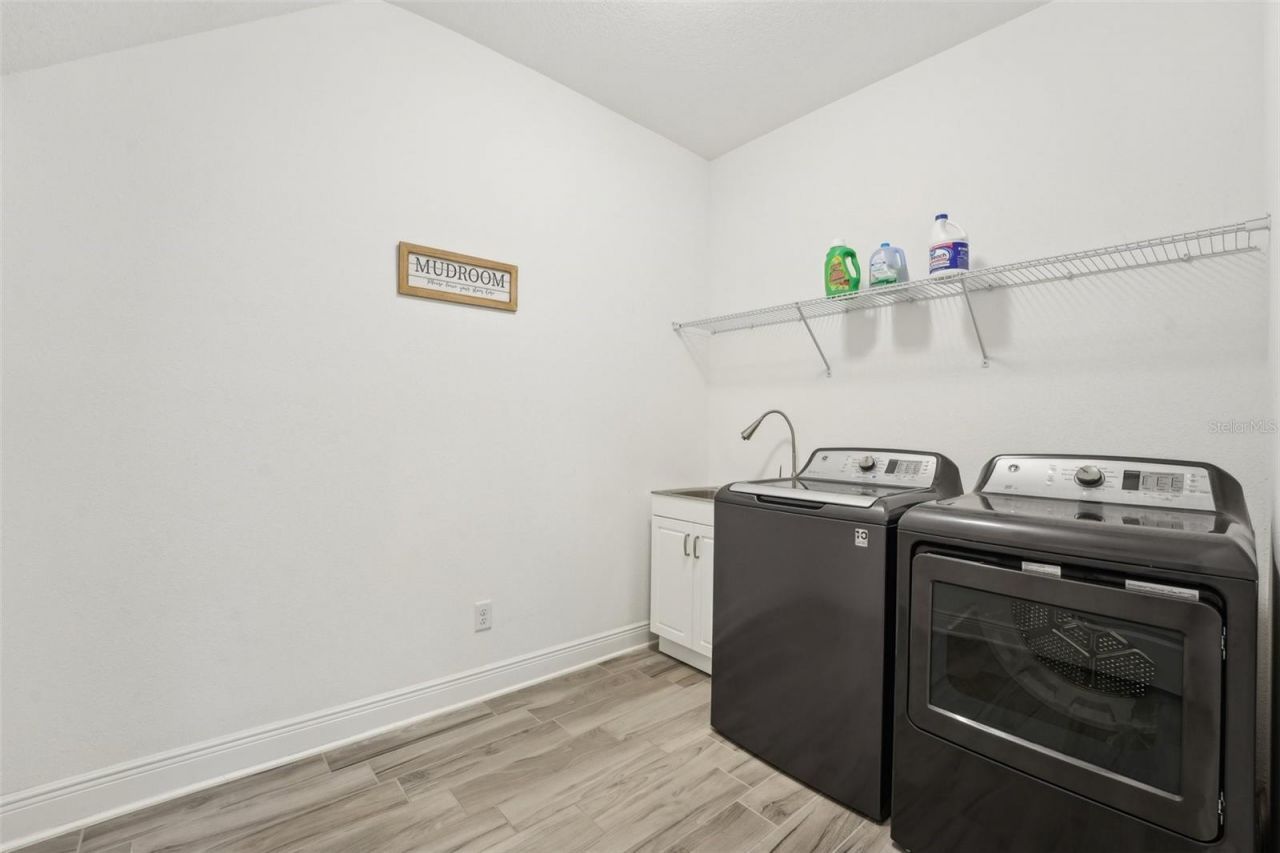 1741 Cherry Walk Road , Lutz, FL 33558 Photo