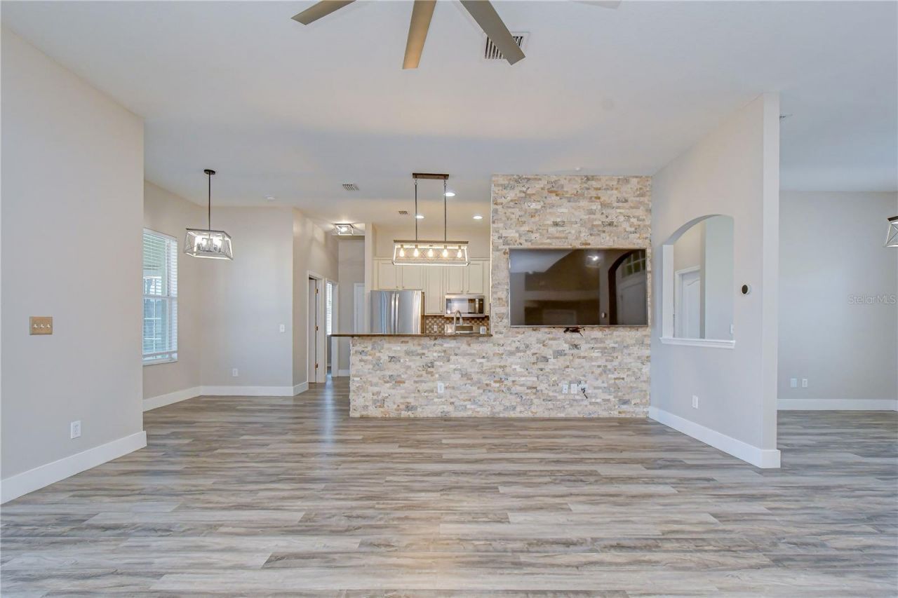 2804 Abbey Grove Drive, Valrico, FL 33594 Photo