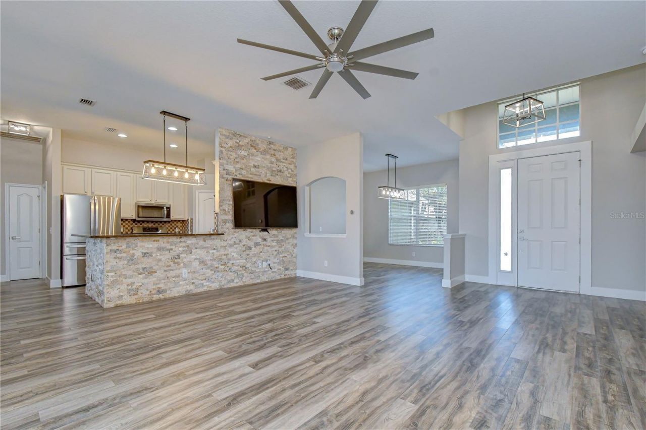2804 Abbey Grove Drive, Valrico, FL 33594 Photo