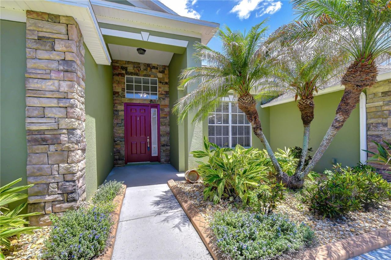 2804 Abbey Grove Drive, Valrico, FL 33594 Photo
