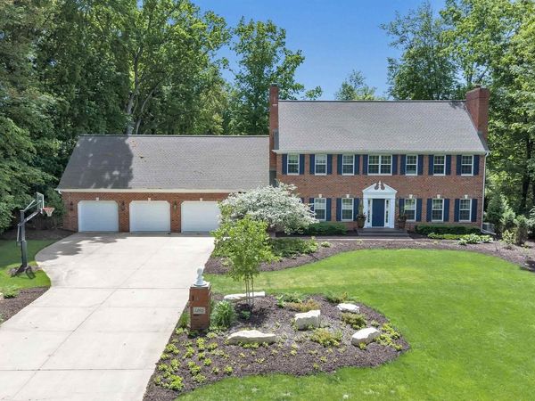 1395 NAVAJO TRAIL, Green Bay, WI 54313
