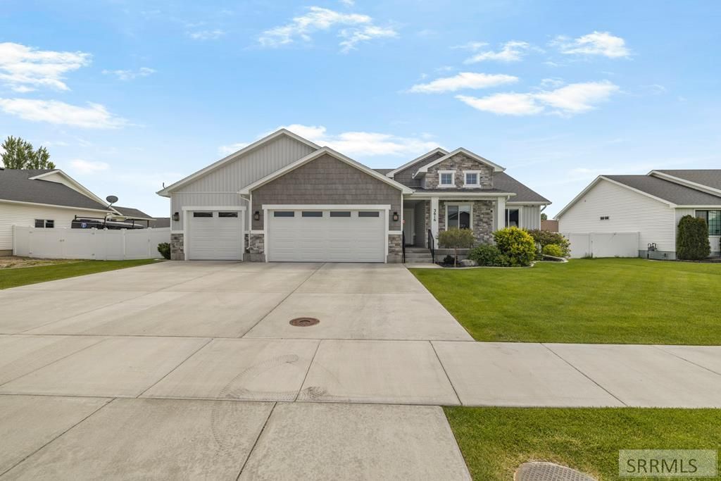 3616 E Beretta Avenue, Idaho Falls, ID 83401 Main Photo
