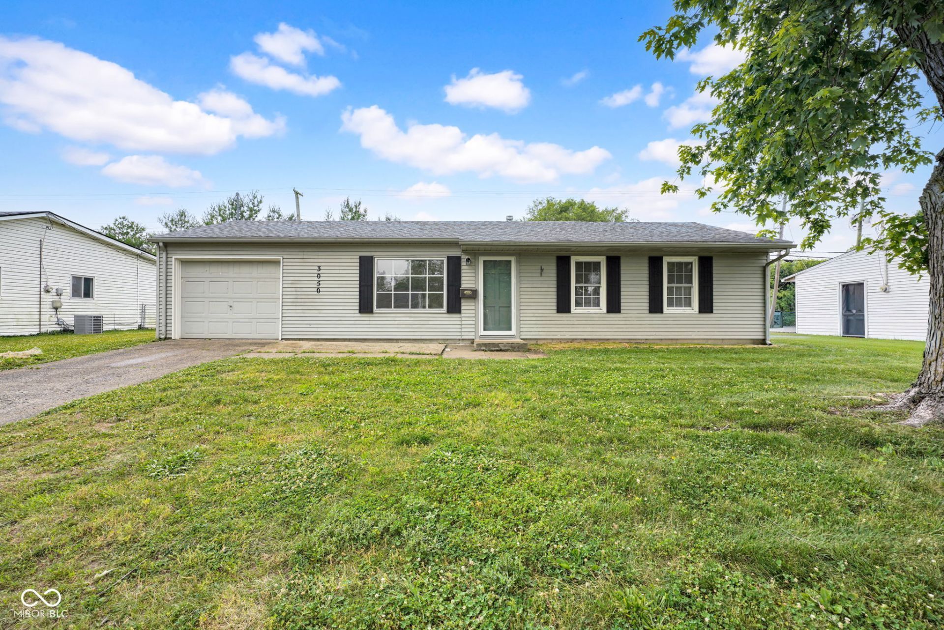 3050 Lucas Way, Columbus, IN 47203 Main Photo
