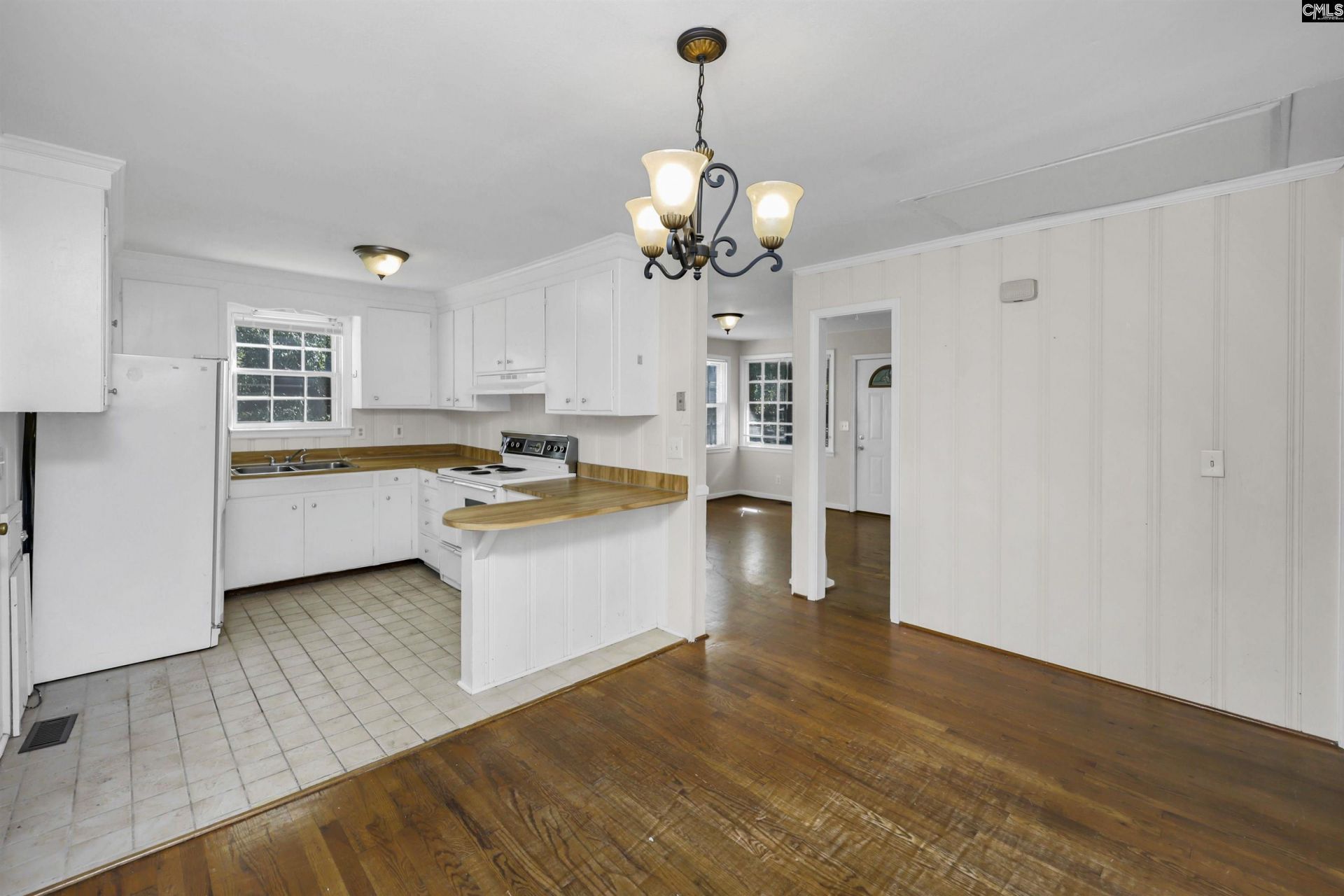 923 Huntington Avenue Photo 10