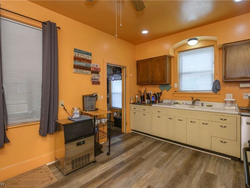 372 Park Avenue SW, Bolivar, OH 44612 Photo 12