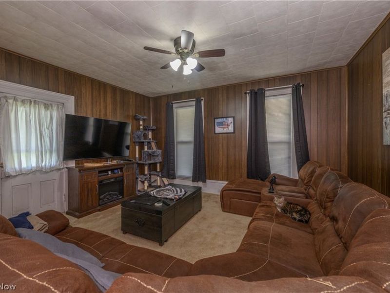 372 Park Avenue SW, Bolivar, OH 44612 Photo 19