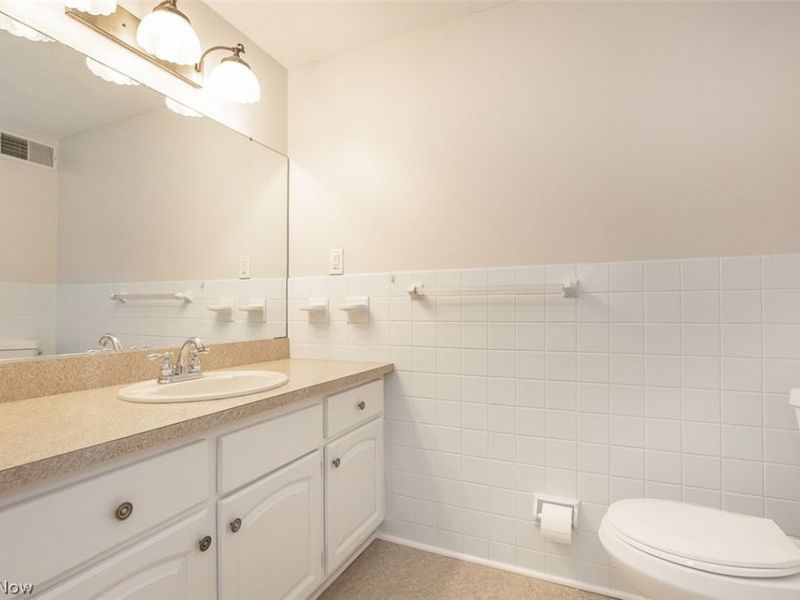 10429 N Church Drive, Unit 116, Parma Heights, OH 44130 Photo 14