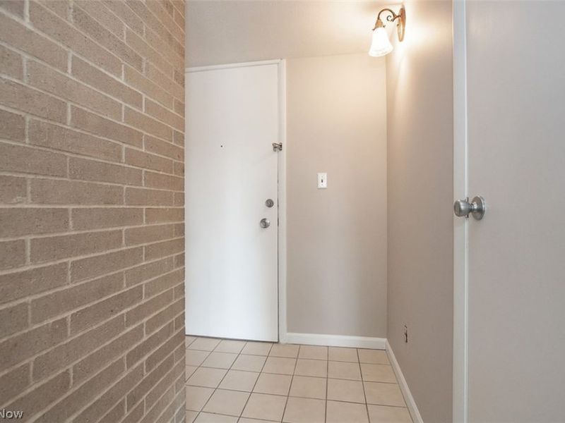 10429 N Church Drive, Unit 116, Parma Heights, OH 44130 Photo 20