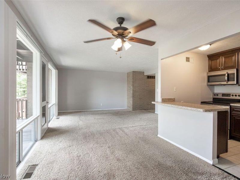 10429 N Church Drive, Unit 116, Parma Heights, OH 44130 Photo 7