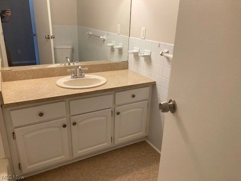10429 N Church Drive , Parma Heights, OH 44130 Photo 8