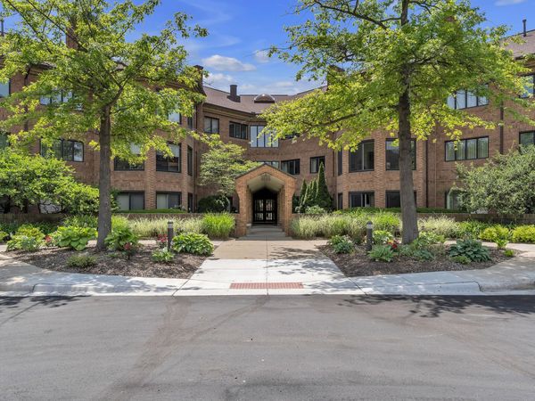 2115 Nature Cove Court, Unit 108, Ann Arbor, MI 48104