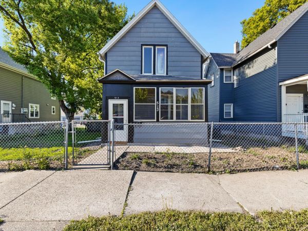 513 Van Buren Avenue , Saint Paul, MN 55103