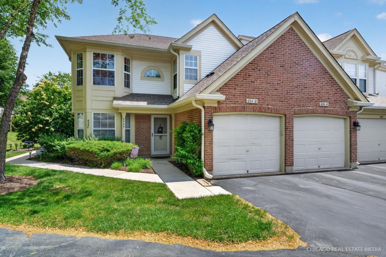 634 Village Road , Crystal Lake, IL 60014