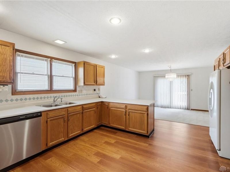 417 Kenec Drive, Middletown, OH 45042 Photo 22