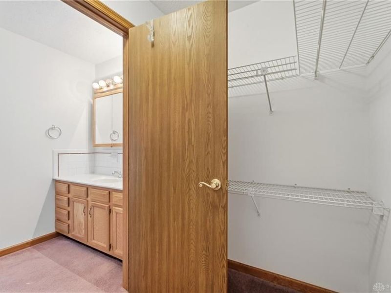 417 Kenec Drive, Middletown, OH 45042 Photo 30