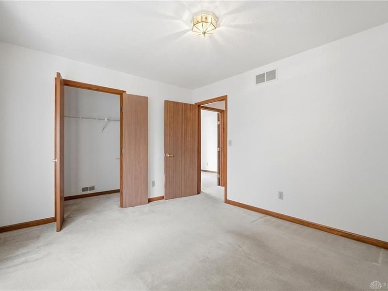 417 Kenec Drive, Middletown, OH 45042 Photo 35