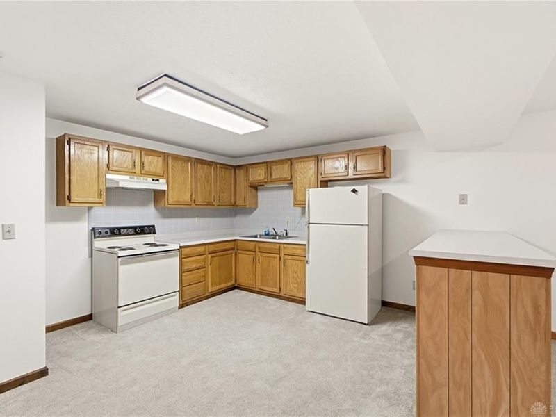 417 Kenec Drive, Middletown, OH 45042 Photo 7