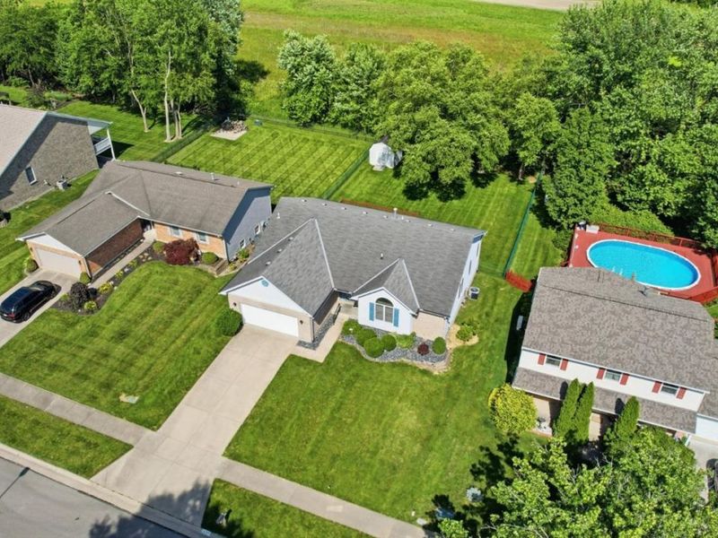 417 Kenec Drive, Middletown, OH 45042 Photo 12