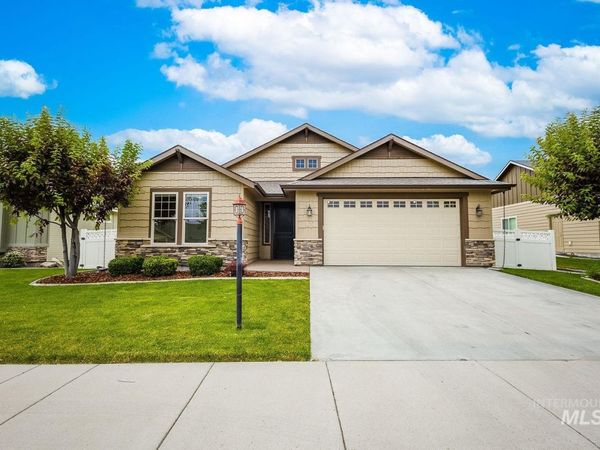 427 Briar Hill St, Nampa, ID 83686