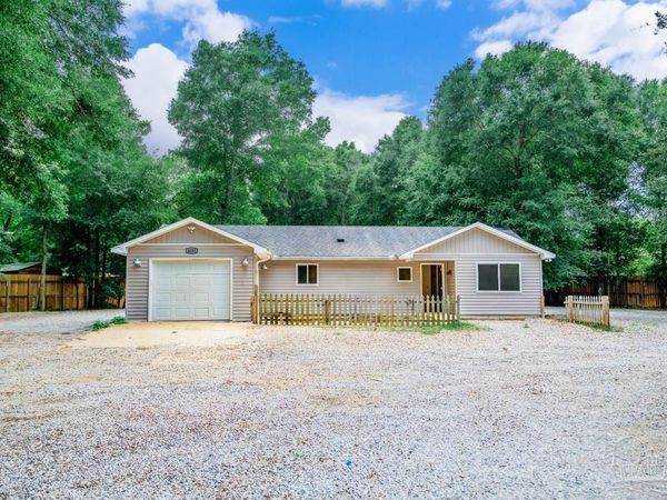 4281 Castille Ave, Pace, FL 32571