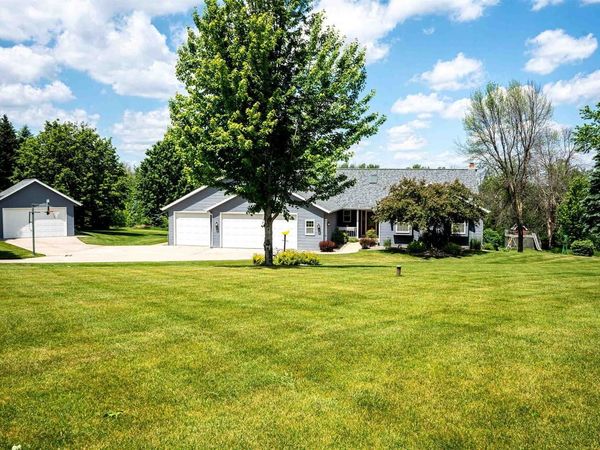 W9010 SCHOOL ROAD, Dale, WI 54944