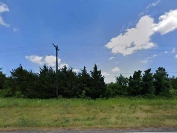 5909 Farm Road 38 S, Brookston, TX 75421