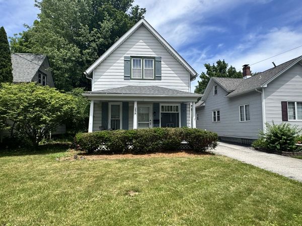 254 Park Avenue , Valparaiso, IN 46383