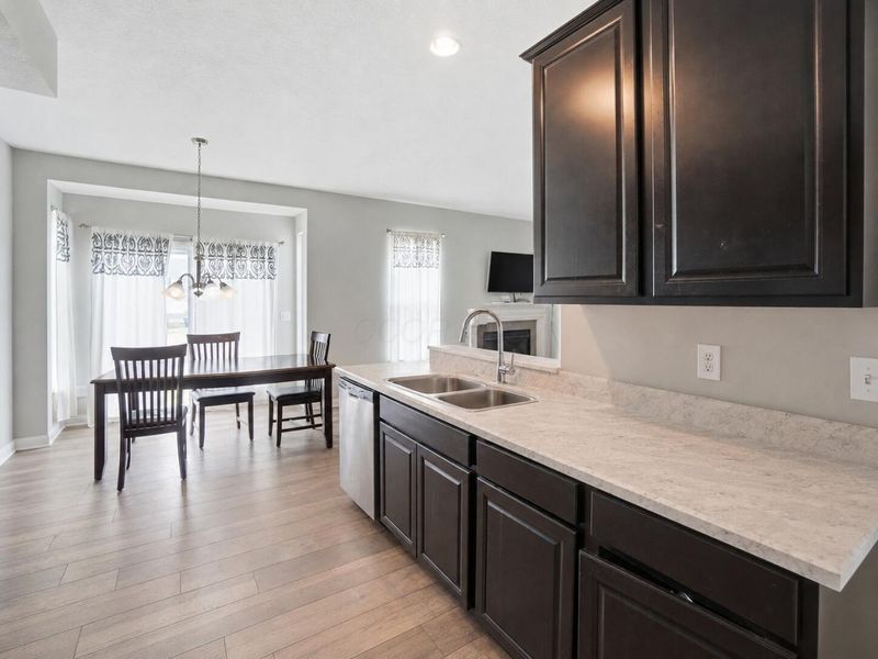 577 Carnaval Creek Drive, Blacklick, OH 43004 Photo 11