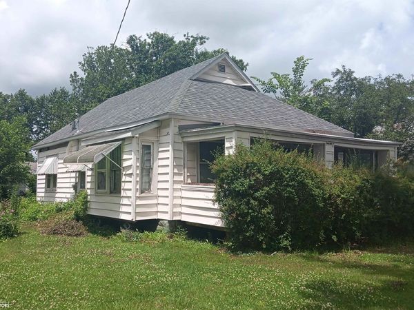 405 S Webster Street, Ottumwa, IA 52501